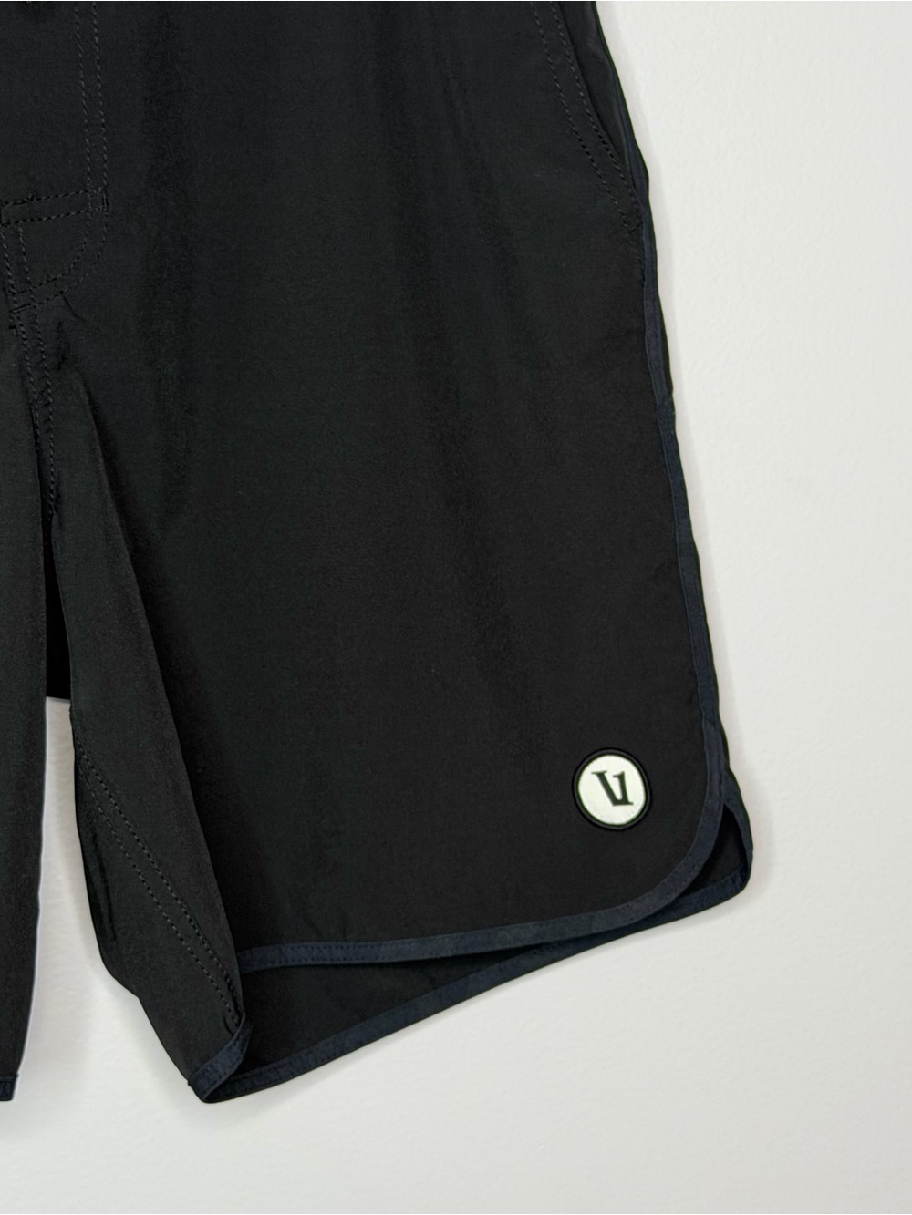 Vuori Cruise Boardshort 7” Black Men’s 32 - Picture 7 of 13